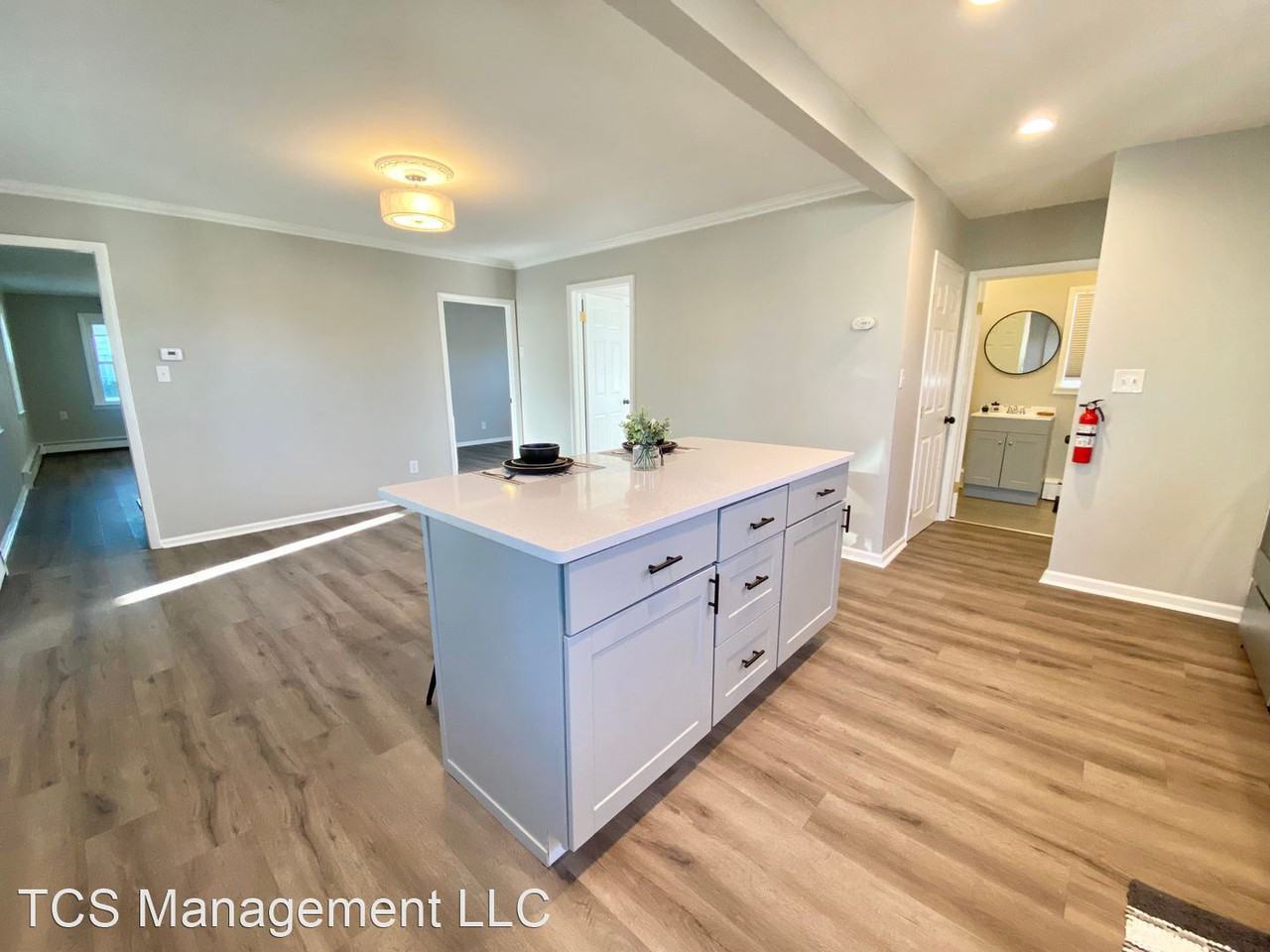 826 Washington Ave - Photo 3 of 25