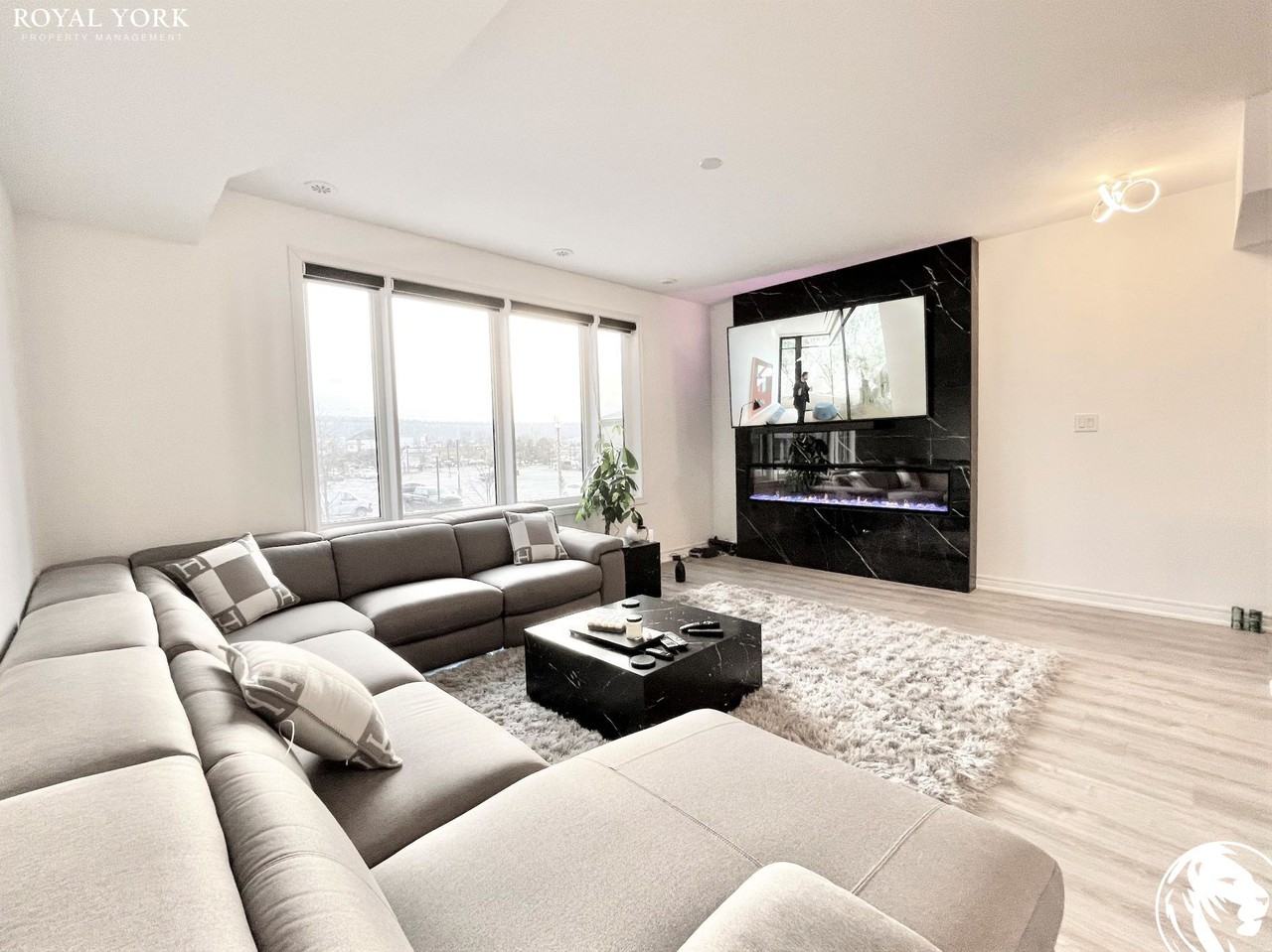 45 Esplanade Lane - Photo 2 of 19