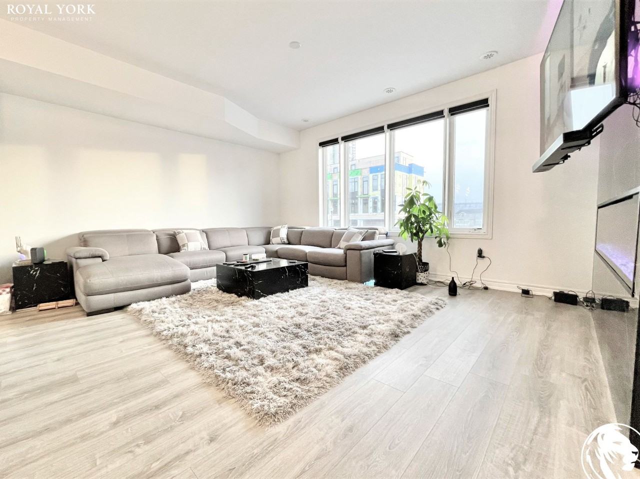 45 Esplanade Lane - Photo 3 of 19