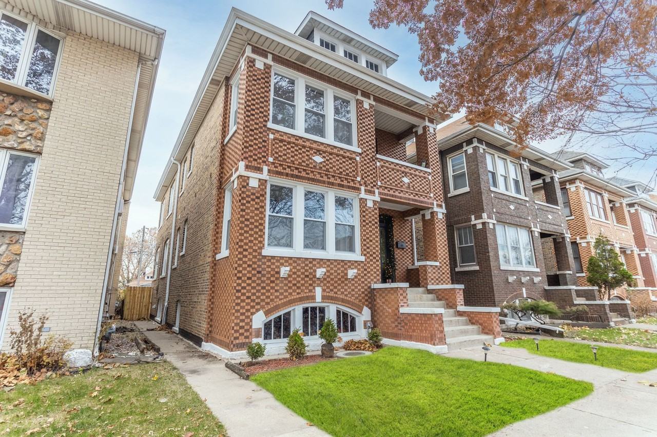 4730 S Komensky Ave - Photo 2 of 16