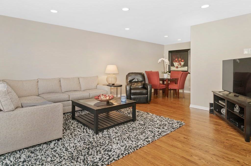6321 N Cicero Ave - Photo 2 of 18