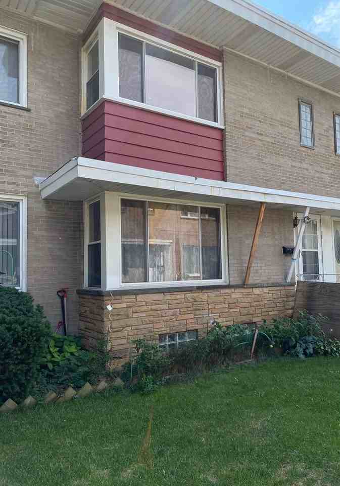 6246 N Cicero Ave - Photo 2 of 10