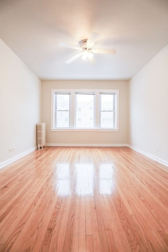 2422 W Catalpa Ave - Photo 2 of 12