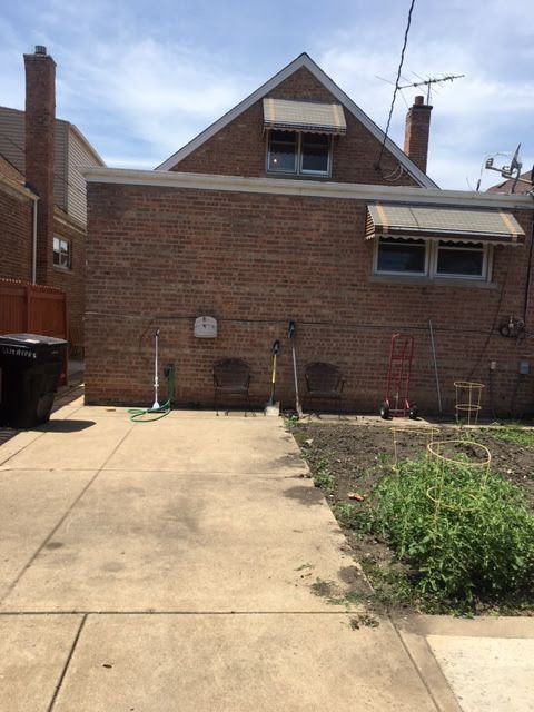 5339 S Avers Ave - Photo 3 of 12