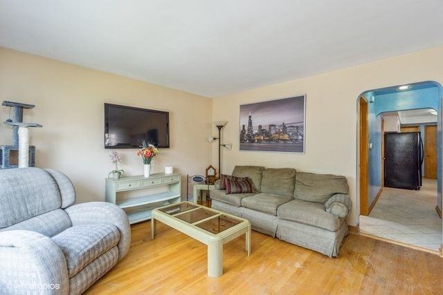 7707 W Addison St - Photo 2 of 18