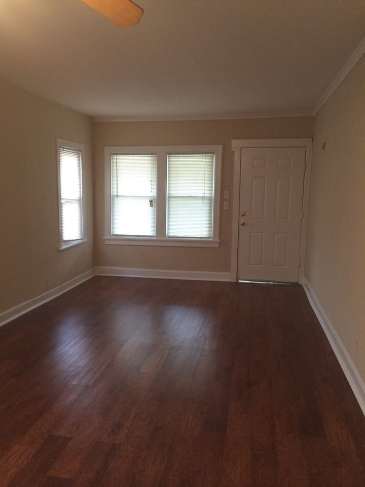 3824 E 67th Terrace - Photo 2 of 5
