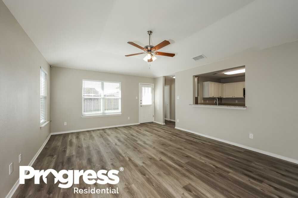 6022 Bear Mdw - Photo 3 of 21