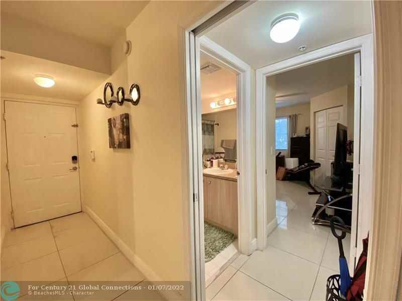 11177 11177 SW 8th St 308 - Photo 2 of 5