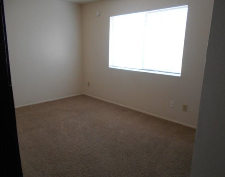 12822 12822 SE Dorado Dr 4, Albuquerque, NM 87123 Unit 4 #4 - Photo 3 of 10