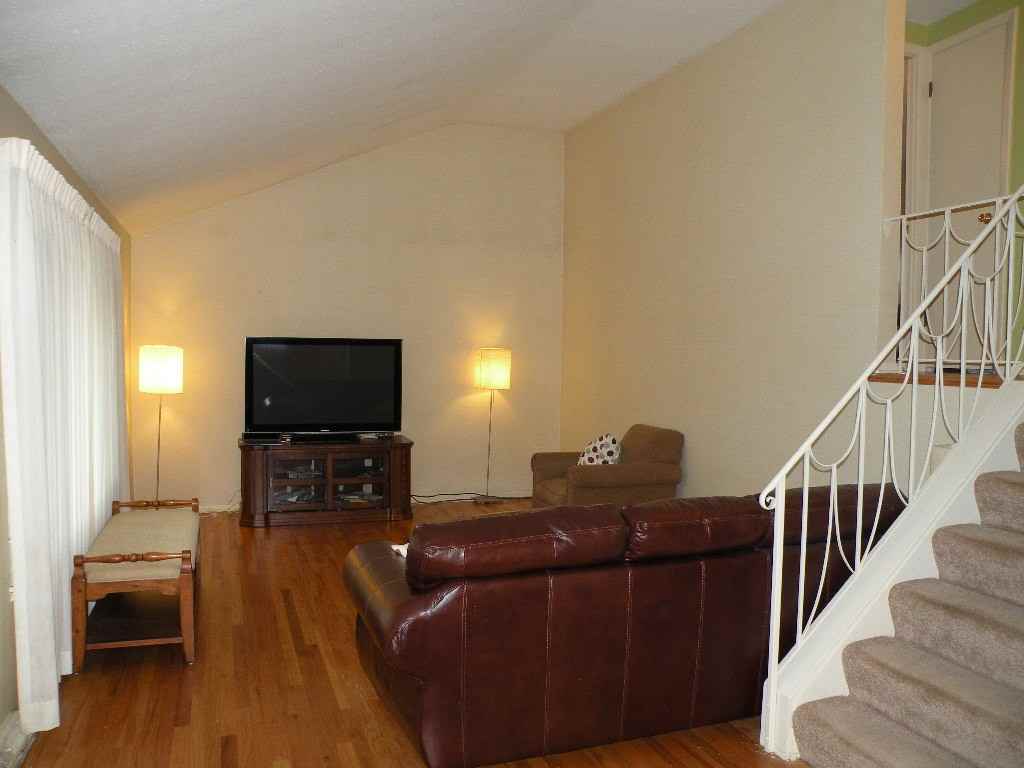 735 Kenbridge Dr - Photo 2 of 25