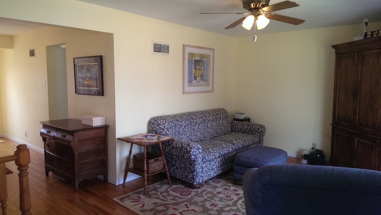 9516 Sontag Ln - Photo 2 of 11