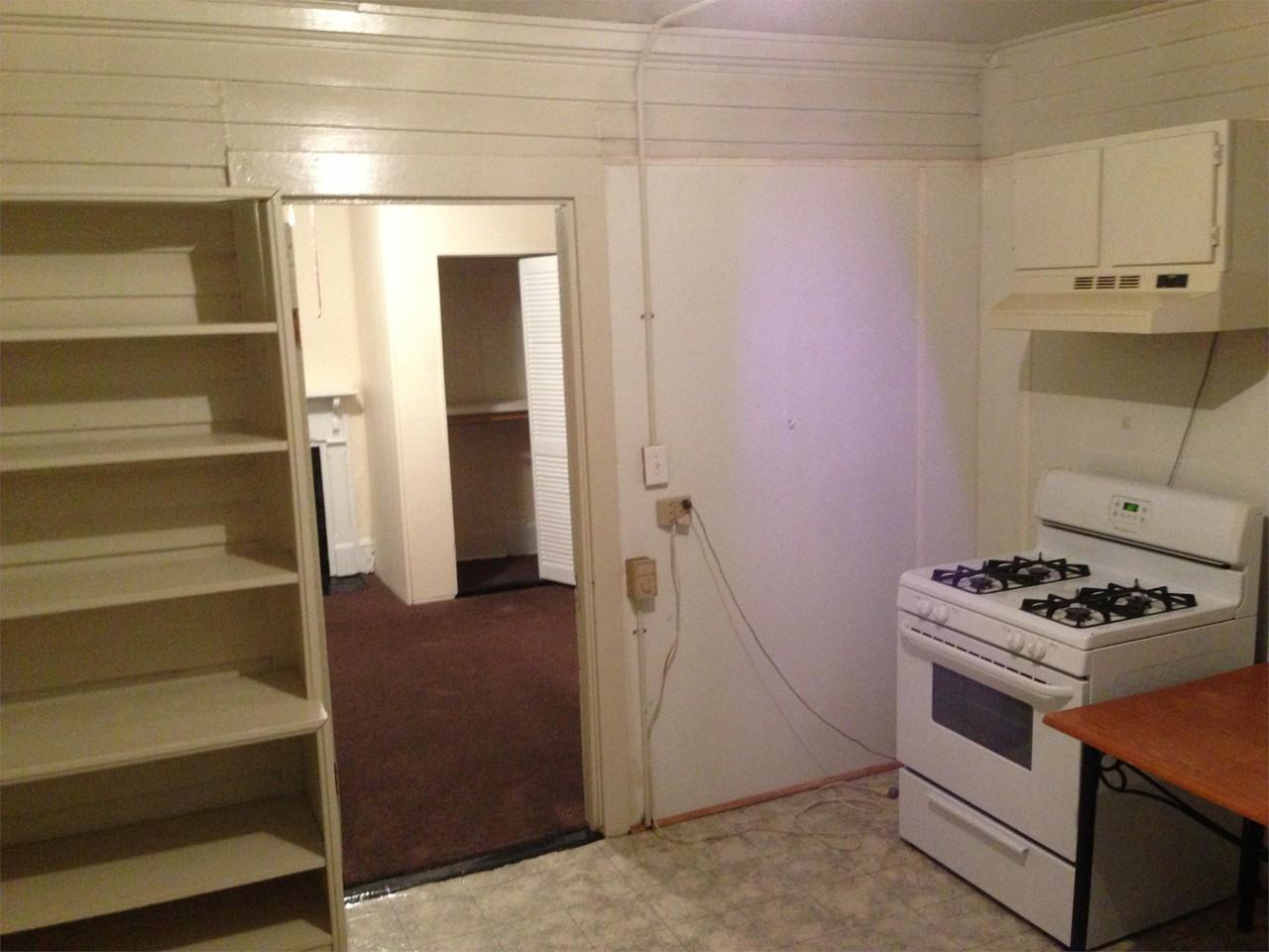 997 Curran St #A - Photo 4 of 24