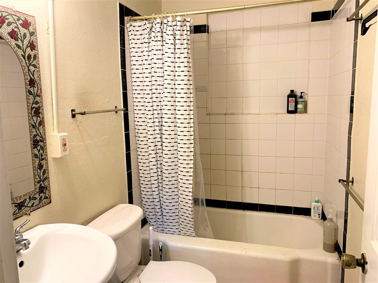 1036 State St Nw #B - Photo 7 of 20