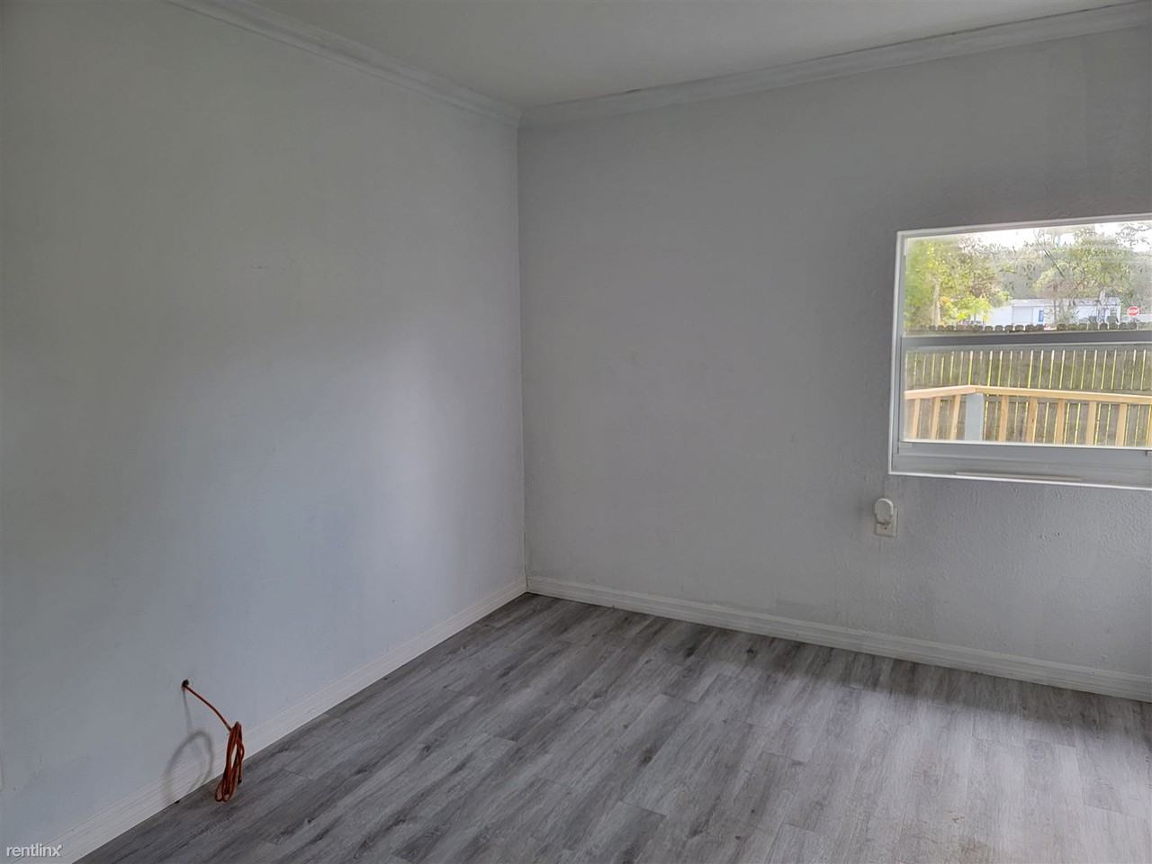 361 Flamingo Cir - Photo 3 of 14