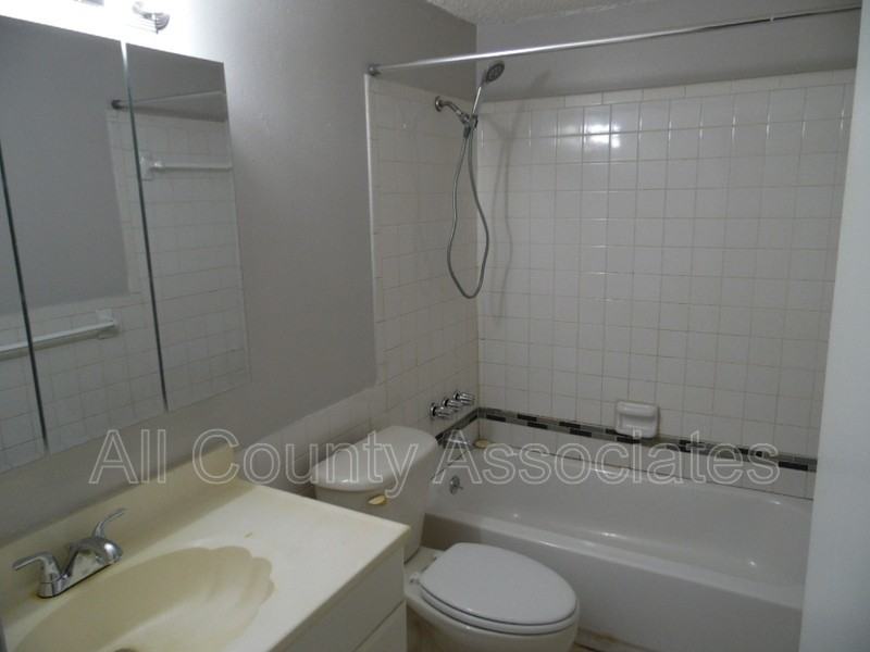 6336 Alaska Ave - Photo 7 of 14