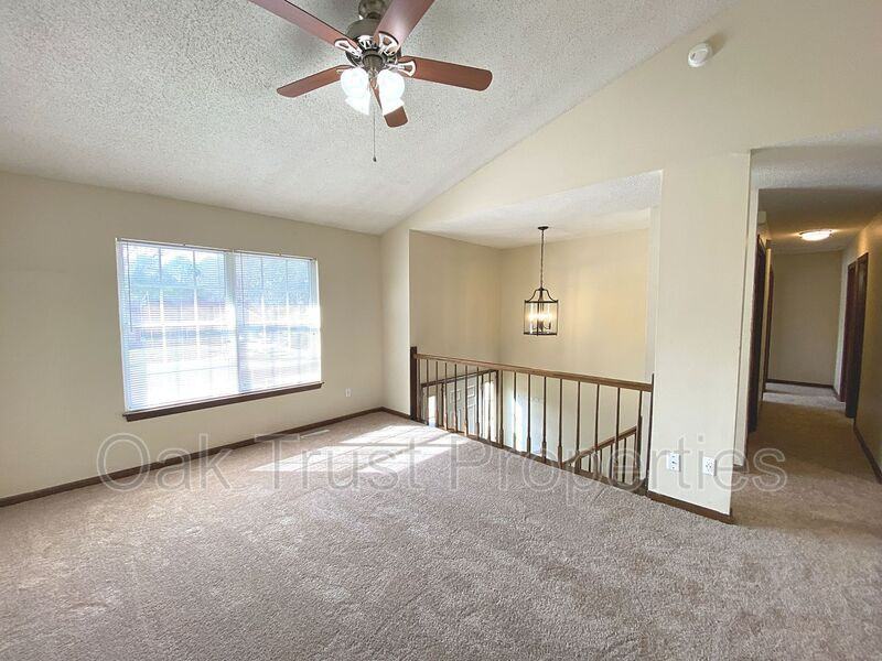 113 Tomahawk Dr - Photo 3 of 20