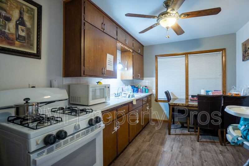 2940 N 76th St - Photo 3 of 13