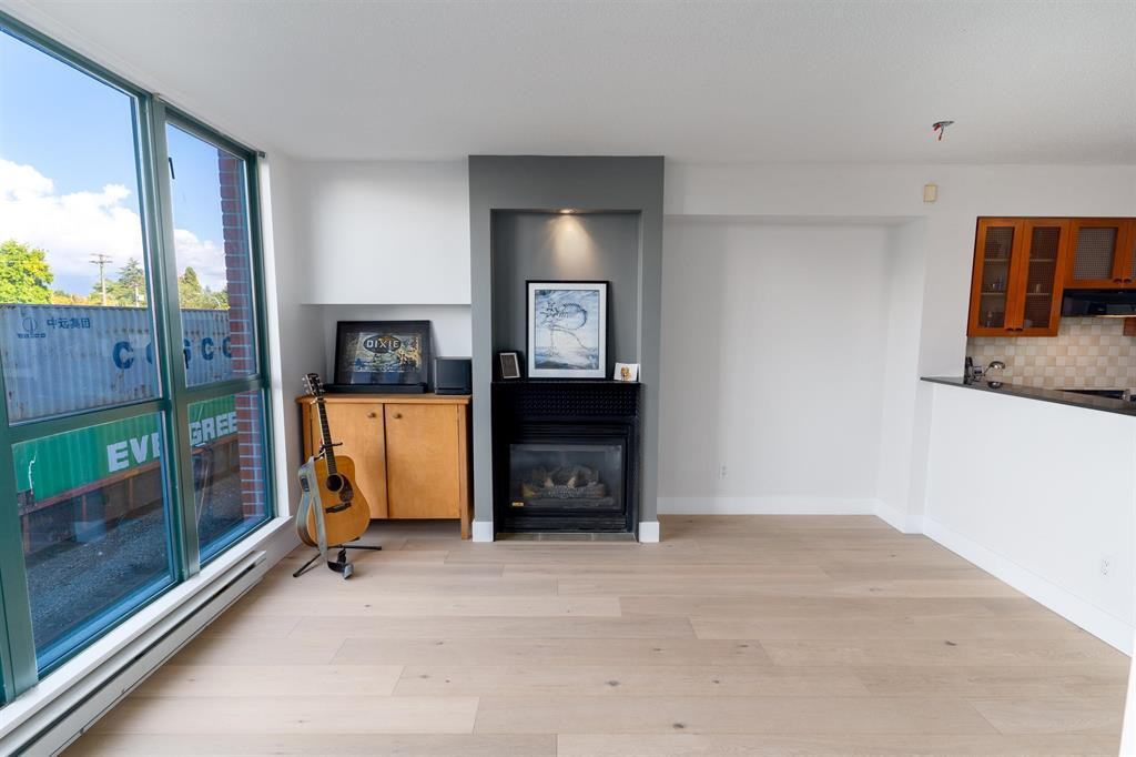 55 Alexander Street #204 - Photo 7 of 19