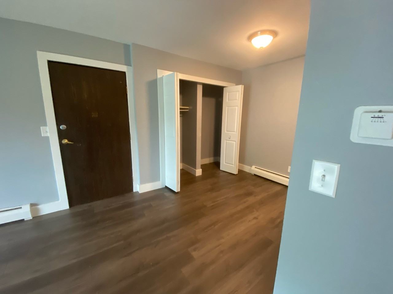 267 Sanford St - Photo 4 of 30