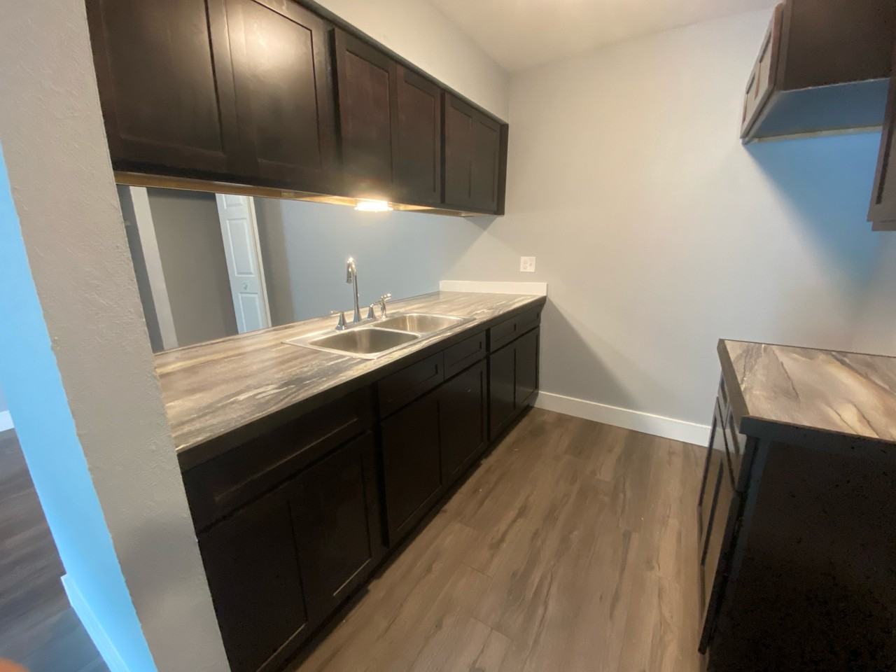 267 Sanford St - Photo 5 of 30