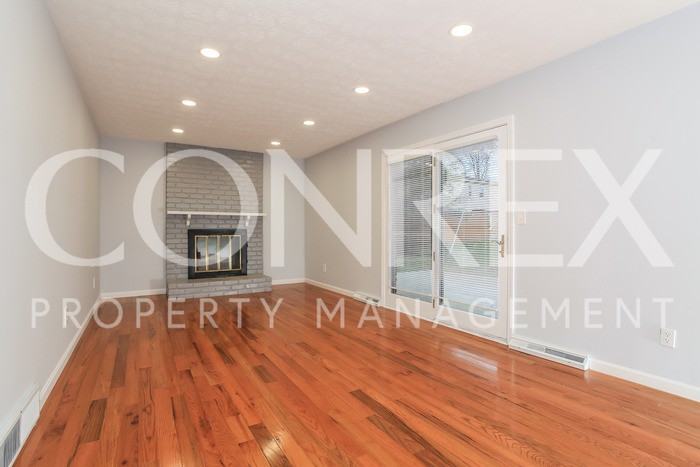 1326 Yellowglen Dr - Photo 3 of 12