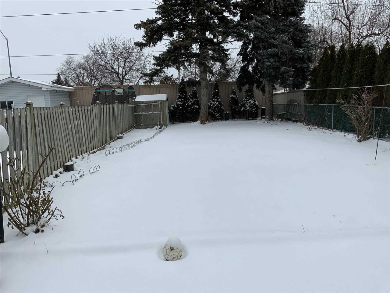 2293 Delkus Crescent - Photo 3 of 18