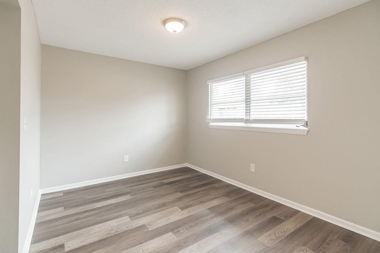 3353 Sherwood Dr #B - Photo 5 of 10