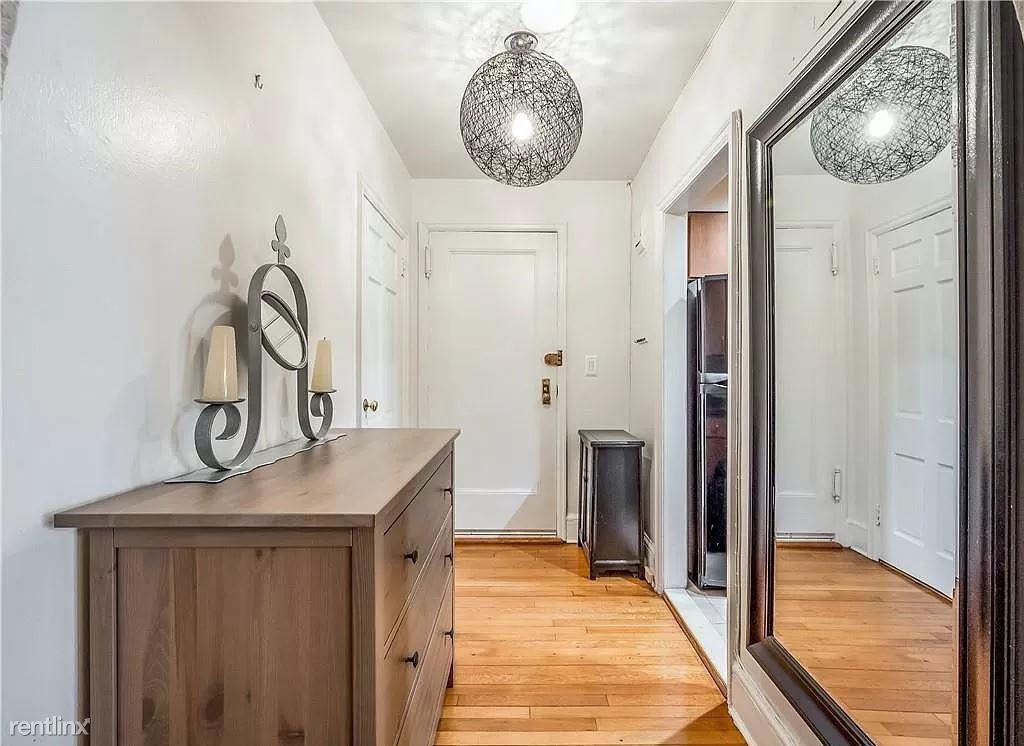1704 Frederica Rd #123 - Photo 3 of 11
