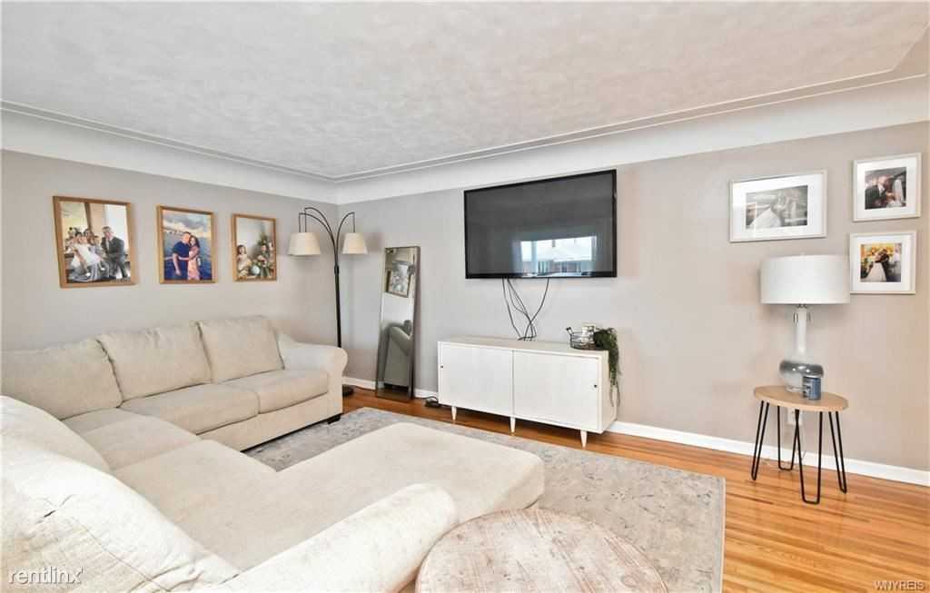 41 Ceil Dr - Photo 3 of 15