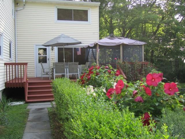 12 Grand Pl - Photo 2 of 13