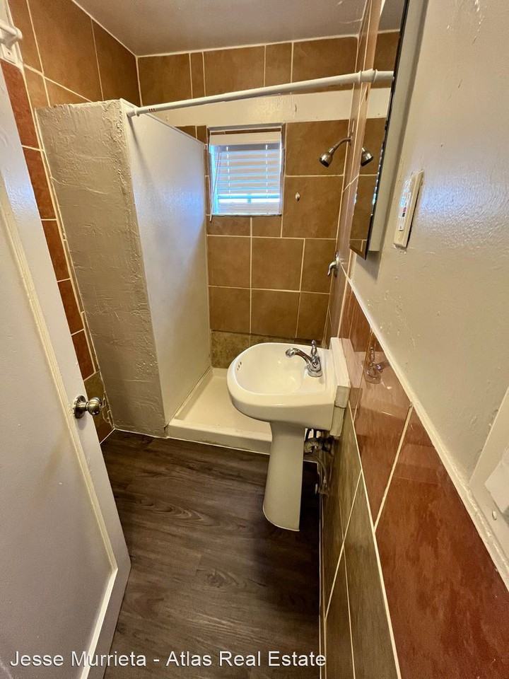 8816 N 6th Pl - Photo 3 of 7