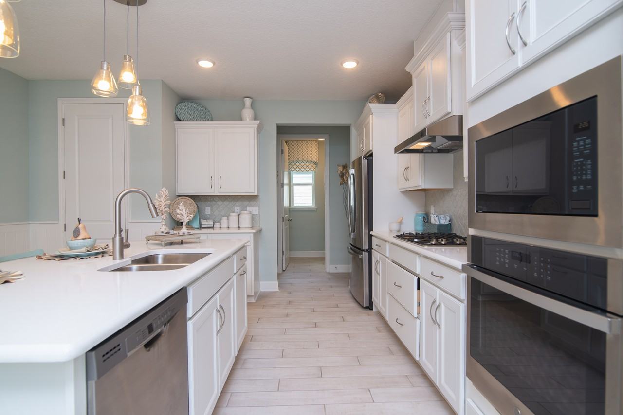 118 Pioneer Village Dr - Photo 2 of 43