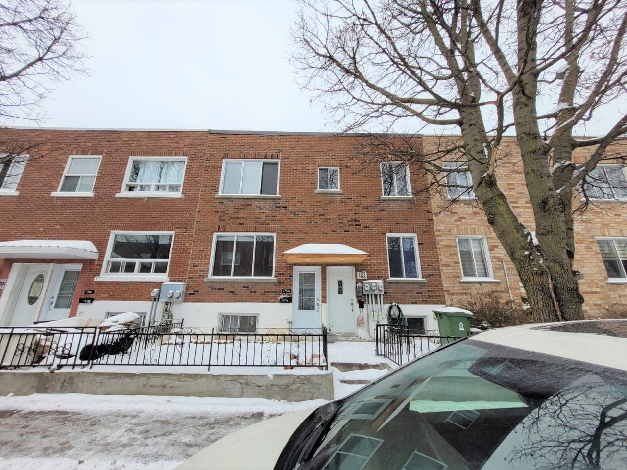 7752 Av Stuart - Photo 2 of 8