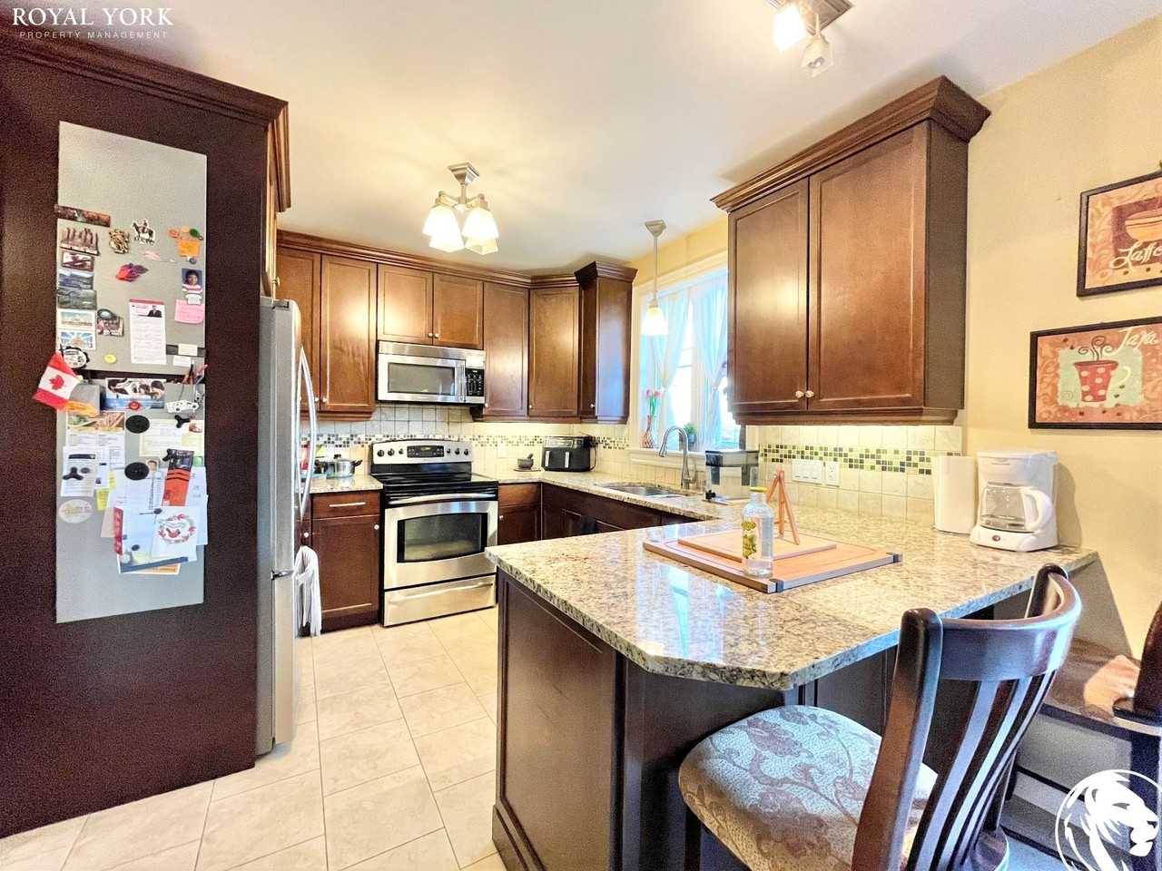 413 Harris St - Photo 2 of 25