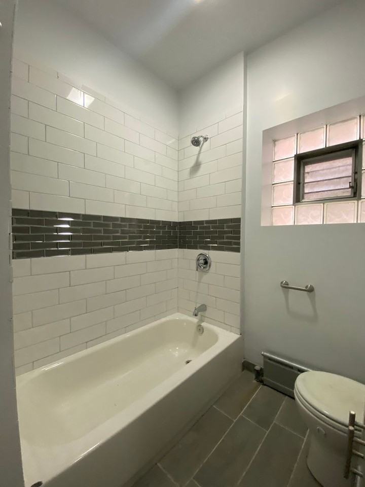 4426 S Talman Ave - Photo 3 of 6