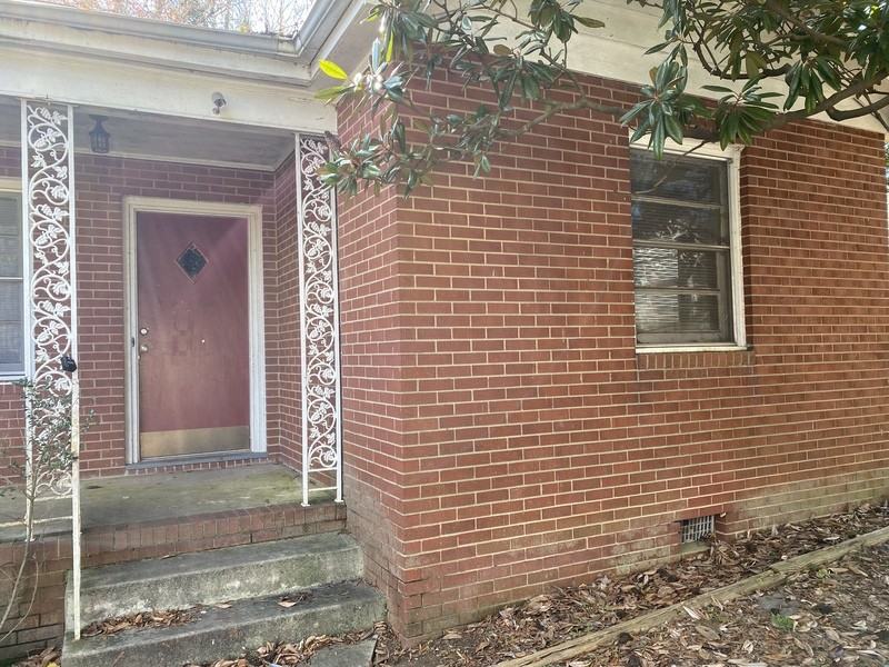 88 Creswell Dr Ne - Photo 2 of 11