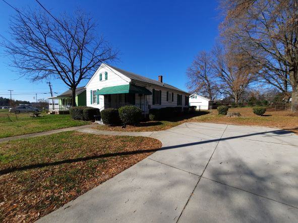 837 W Sprague St - Photo 2 of 14