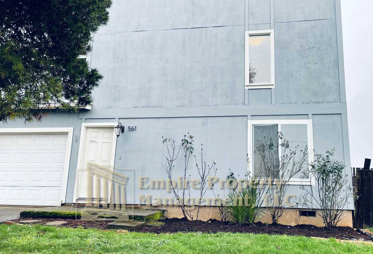 561 Holbrook Ln 561, Creswell, OR 97426 2 Bedroom Apartment for Rent