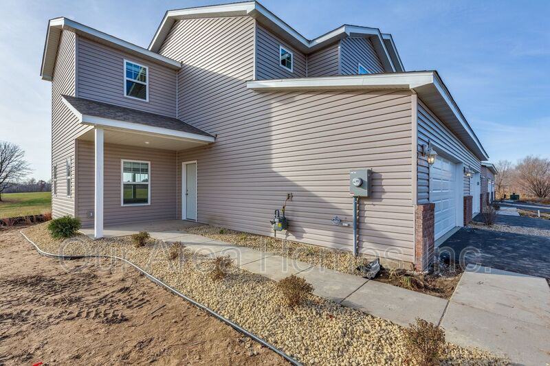 12651 Pond View Rd - Photo 2 of 19