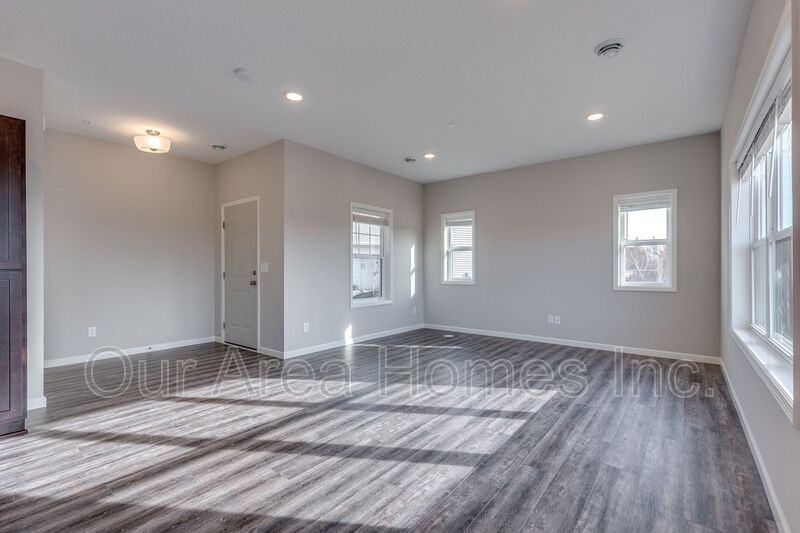 12651 Pond View Rd - Photo 3 of 19