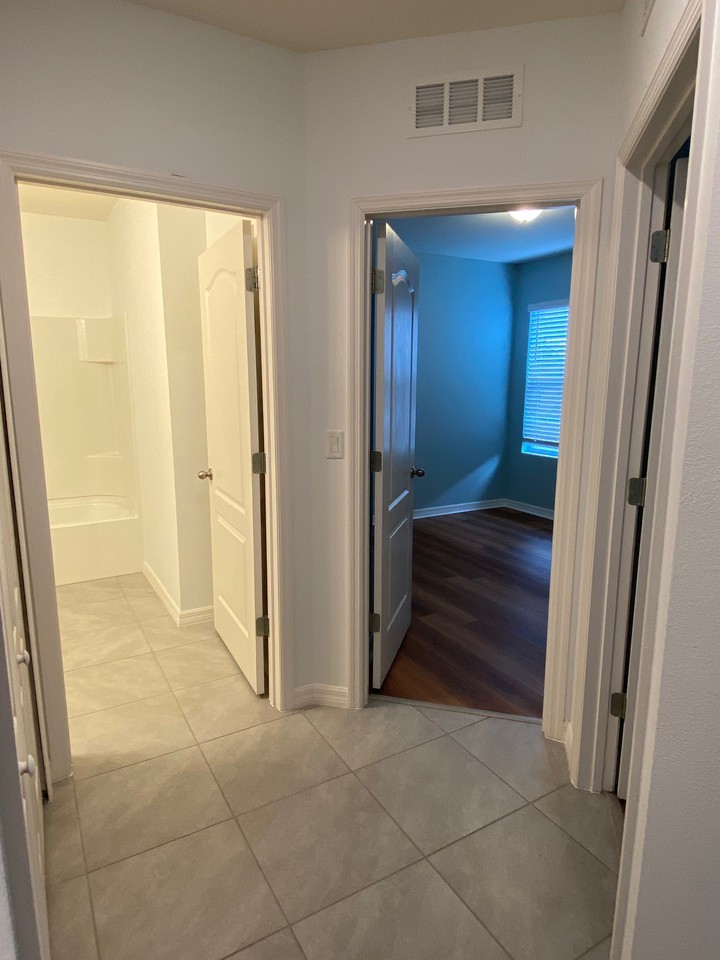 3037 Gibraltar Blvd #1 - Photo 6 of 21