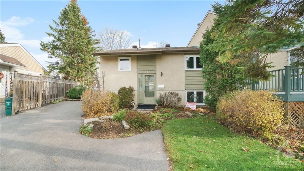 21 Laurie Court #1 - Photo 2 of 11