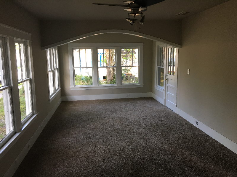 1009 Miami St - Photo 2 of 6