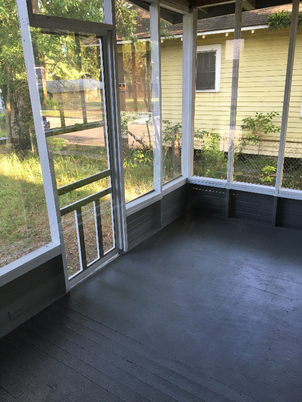 1009 Miami St - Photo 3 of 6