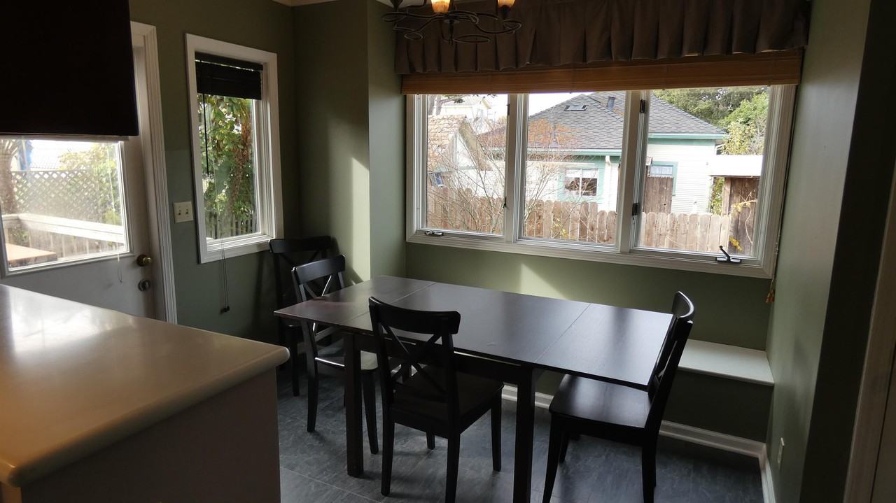 516 9th St #1 - Photo 7 of 27