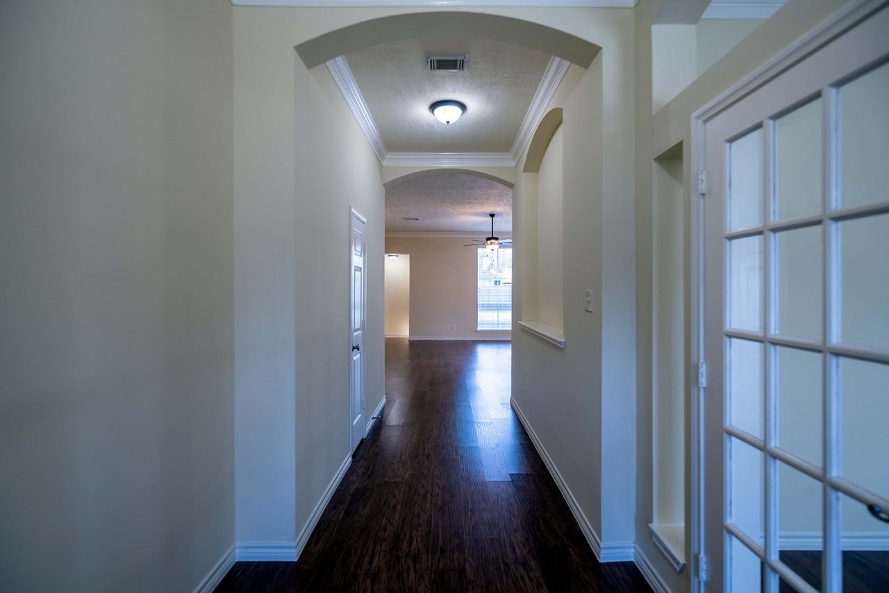 7626 Painton Ln - Photo 2 of 25