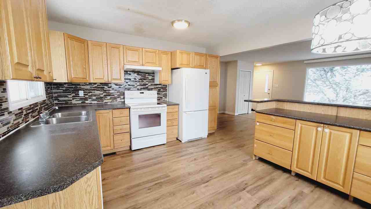 1330 56 St Nw - Photo 2 of 13