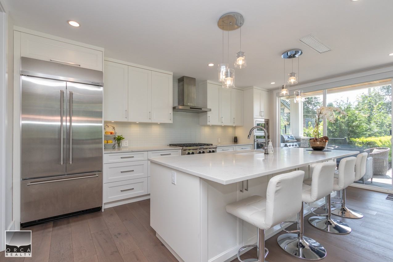 2408 Bridgman Ave - Photo 2 of 38