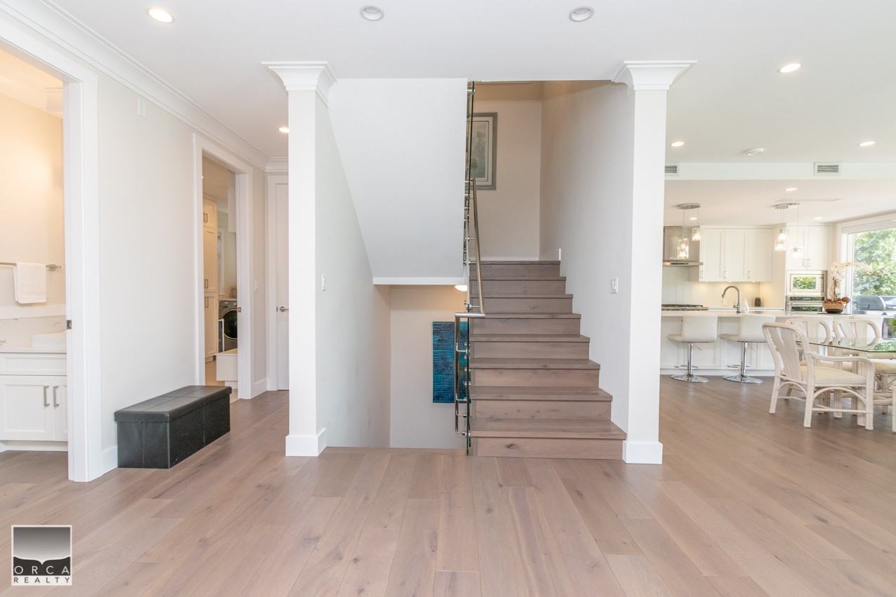 2408 Bridgman Ave - Photo 3 of 38