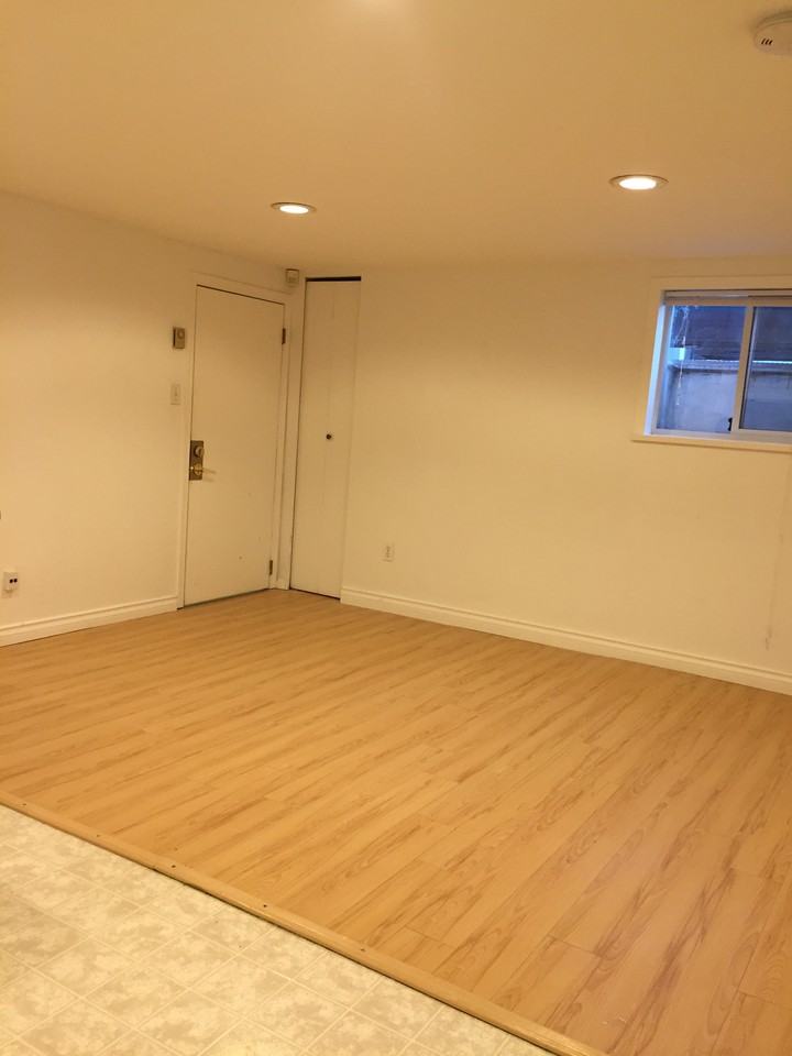 440 West 21st Avenue - Photo 6 of 16